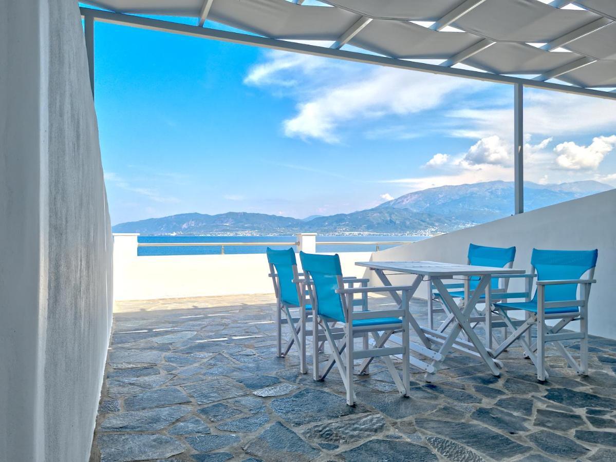 Epipleon Luxury Suites -104- Δωμάτιο 35Τμ Με Βεράντα 35Τμ Μπροστά Στη Θάλασσα Nafpaktos Exteriör bild
